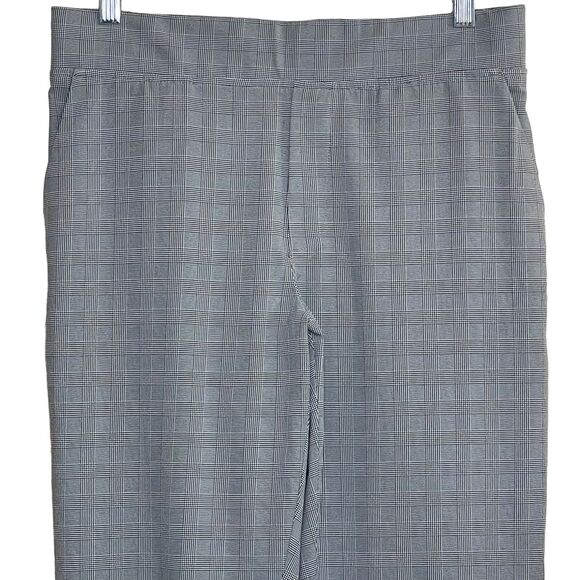 Athleta Brooklyn Plaid Ankle Pants Black White Stretch Semi Fitted Travel Size 8 - Picture 3 of 7